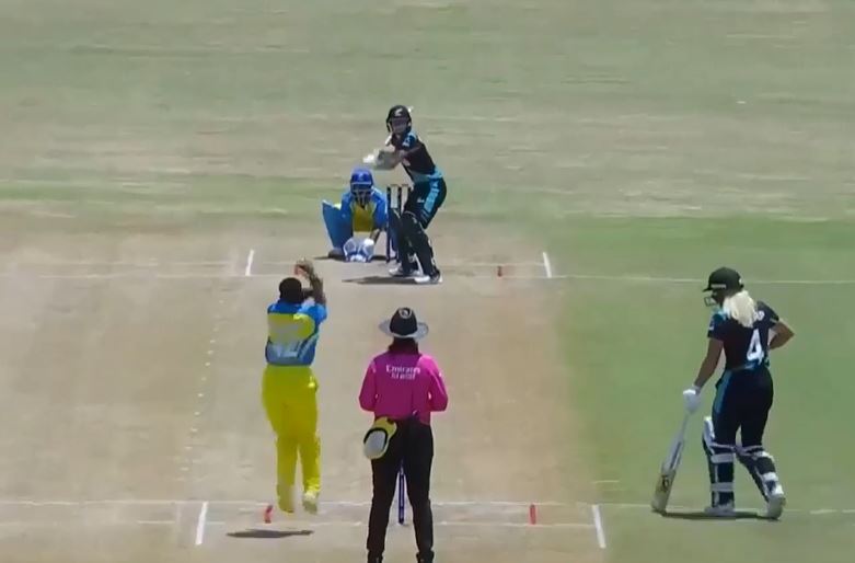 Emma McLeod's 59 off 39 wins it for New Zealand