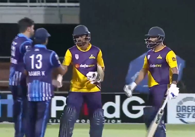 Kashyap, Shoaib shine as Thunders drub Warriors