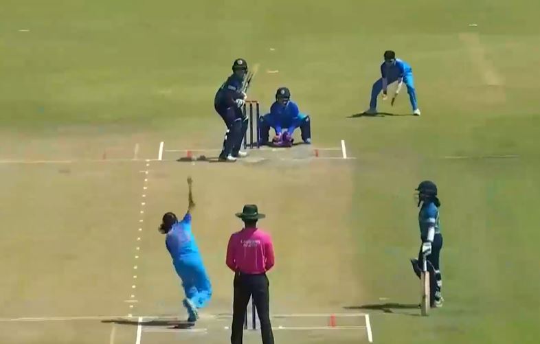 Parshavi wreaks havoc on SL with her 4-fer
