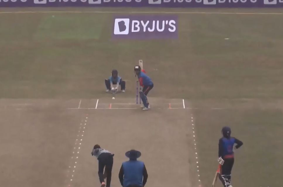 Last Over Thriller! Blasters beat Riders by 6 wickets