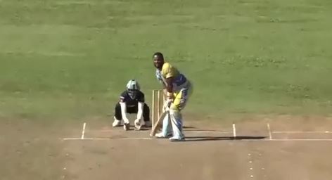 Jerlani Robinson's 50 powers Splashers to 96