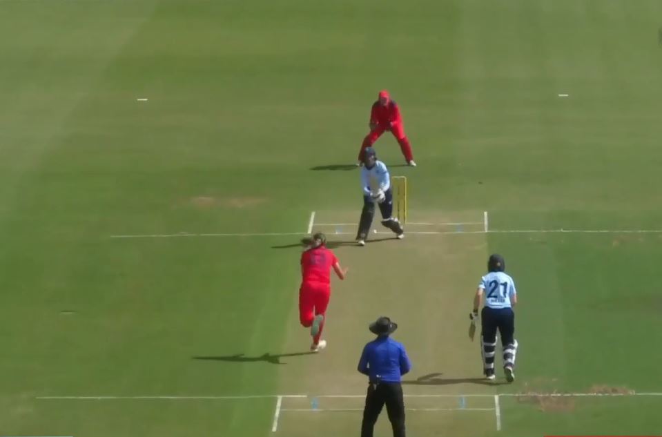 Accurate K Peterson jolts Breakers innings with a 4-fer