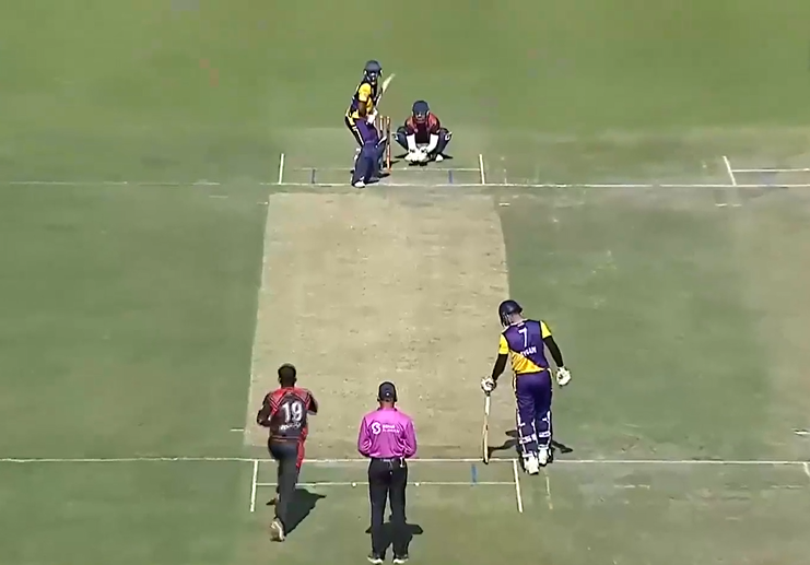 AC Rathan's 54 keeps Thunders' hopes alive