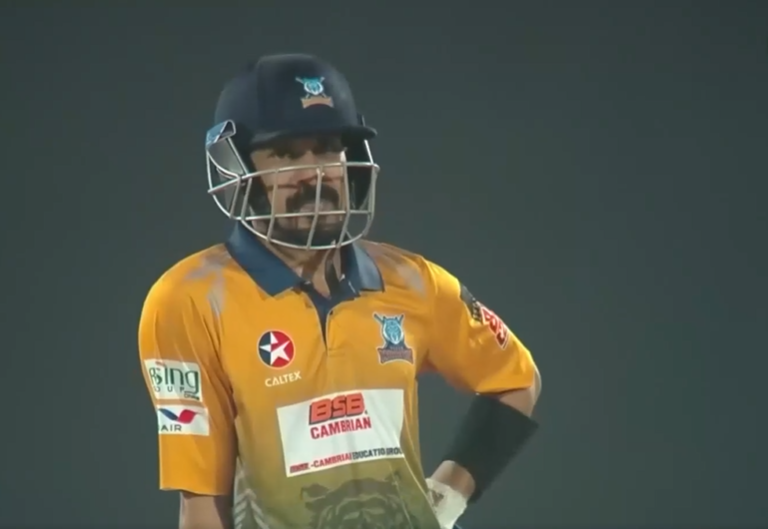 3 Fours, 2 Sixes! Nasir Hossain's fiery knock of 54*