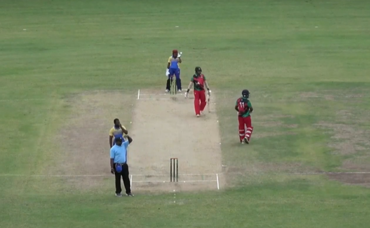 46 off 14! Joshua Thomas sets the stage for Blackhawks