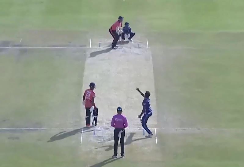 Warriors edge past Busters by 4 wickets