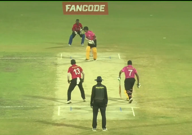 Youssouf's three-wicket haul stuns Kariakal batters