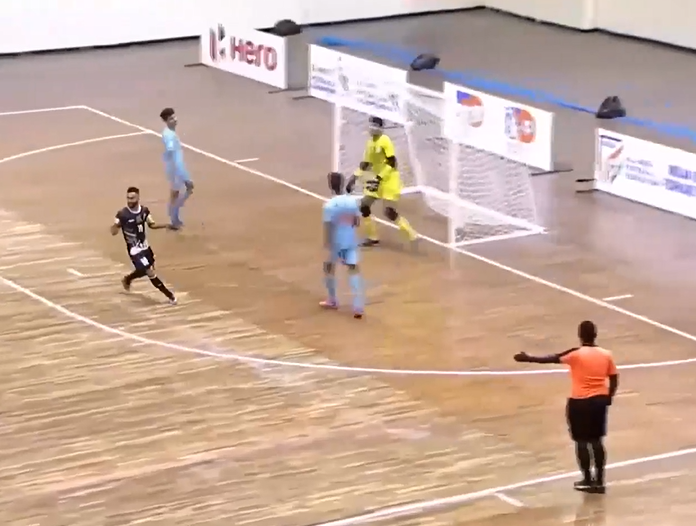 Mohammedan's late blitz stun Minerva Academy 7-4