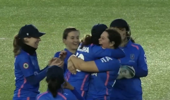 4-fer! Regina Suddahazai steals the show