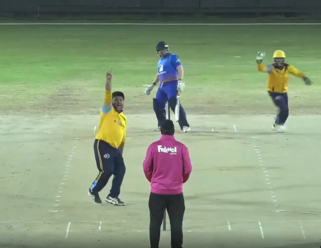 3 for 19! Hisham Mirza demolishes EcovertFM