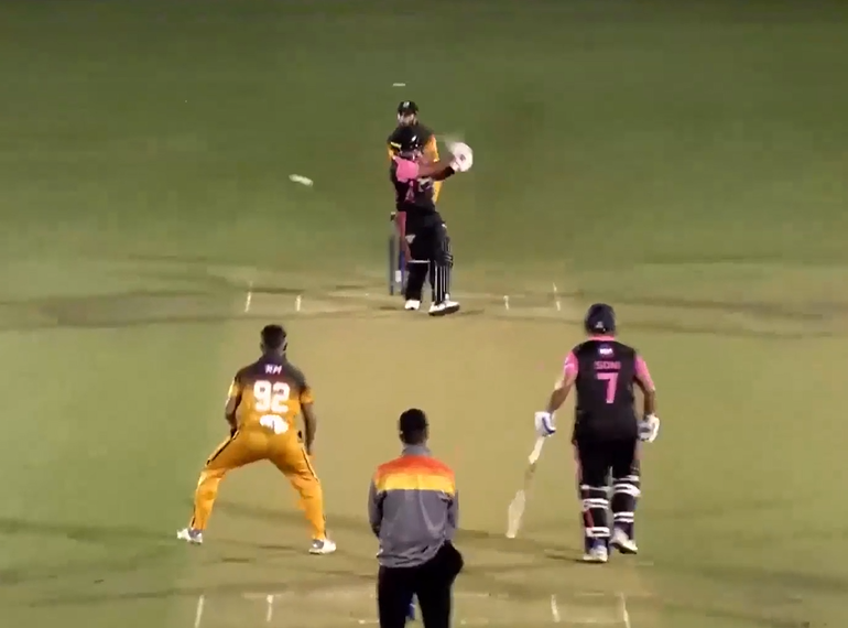 4 for 11! Haris Khanzada gives hope to Karwan CC