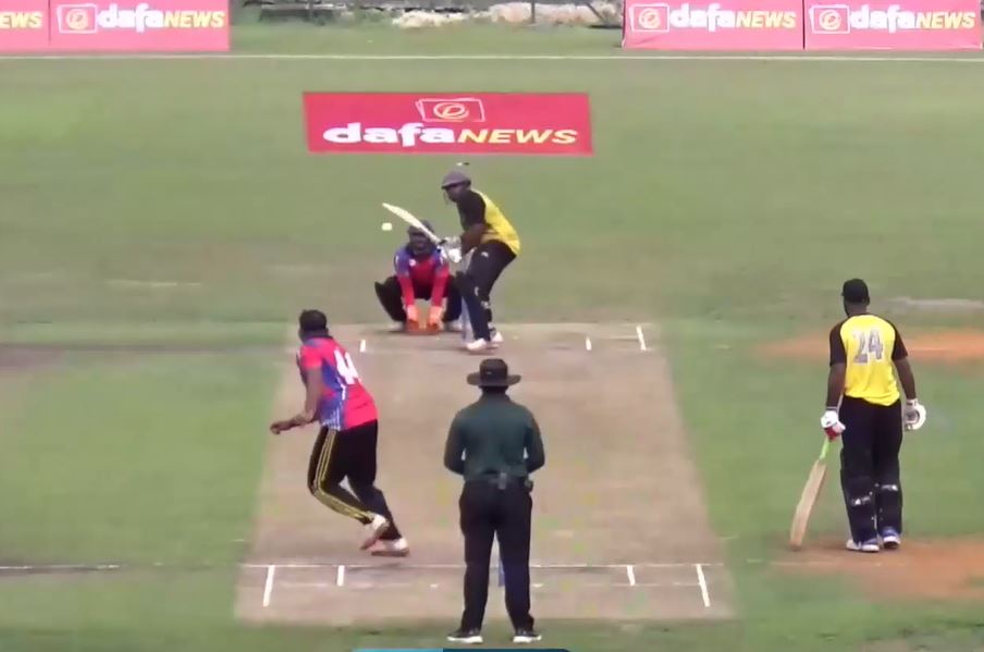3 for 20! Hasnat Nisar dismantles Hitters