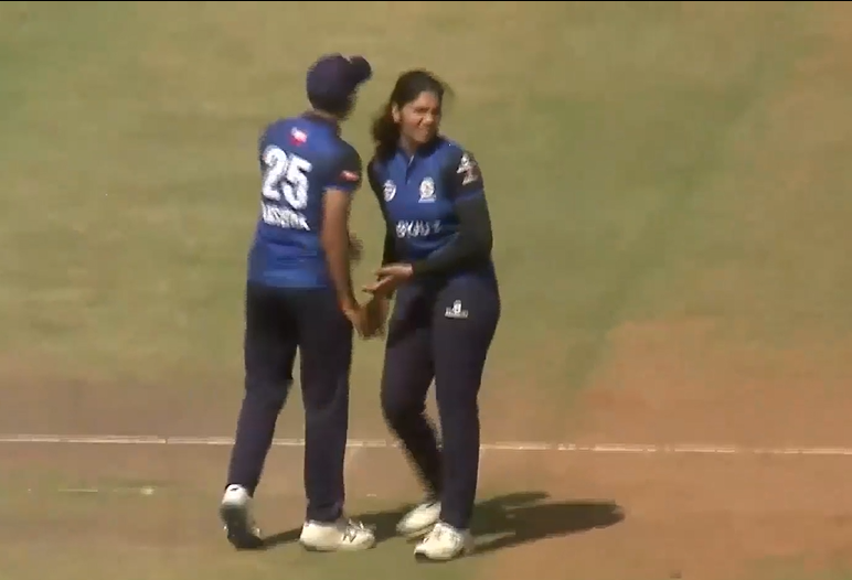 3 for 20! Nishitha Khatik's brilliance slows down Rival's