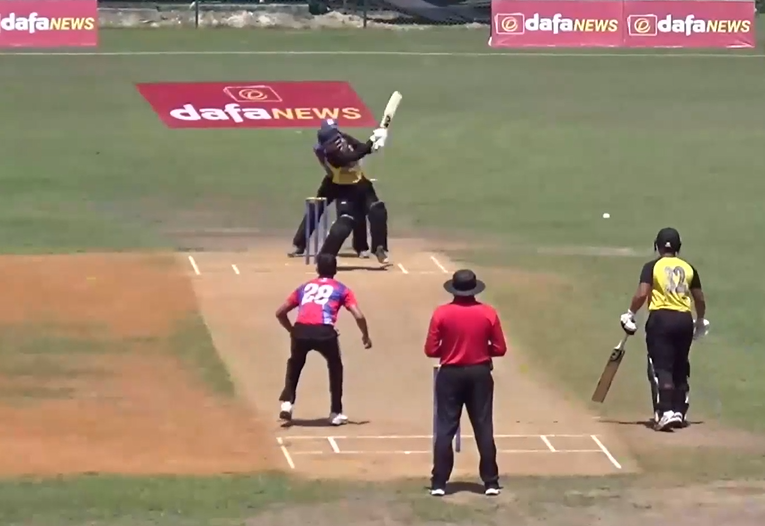 50 off 26! Zubaidi Zulkifle lights it up for Hitters