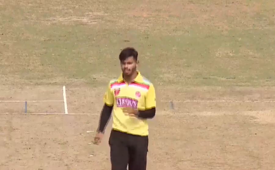 Sharp Akash Sengupta slows down 91 Yards with 3-16