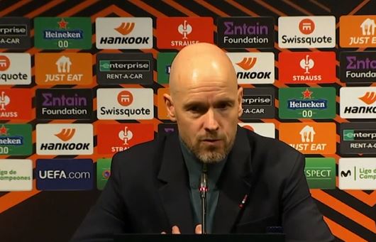 Ten Hag slams the referee after Man Utd's 2-2 draw with Barcelona