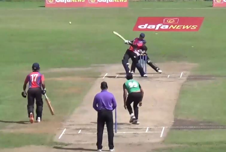 64 off 33! Arslan Shabir puts on a show