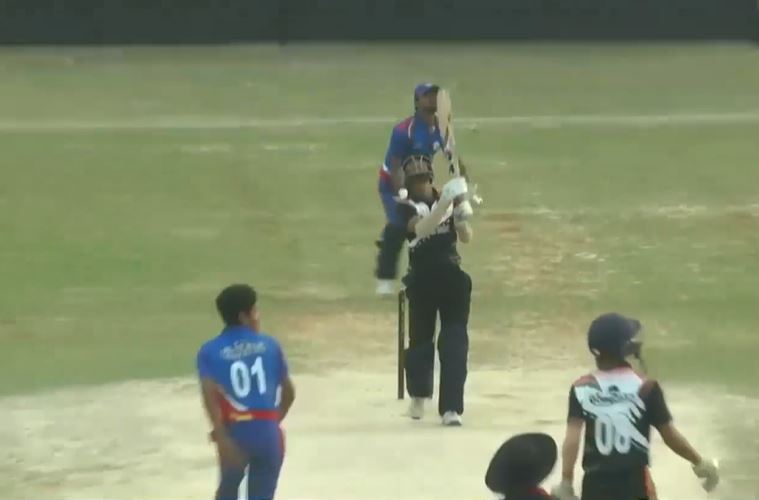 3/8! Jeetu Kashyap puts on a show