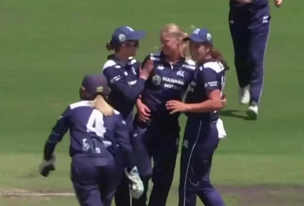 Sophie Day puts on a show with her 3-fer