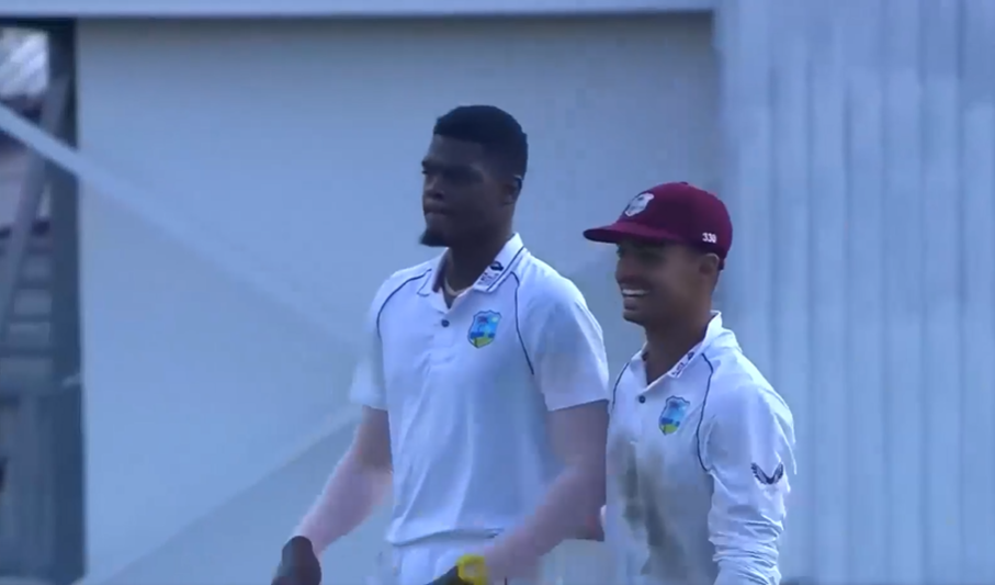 Day 3: Chanderpaul's double ton helps WI lead by 333 runs