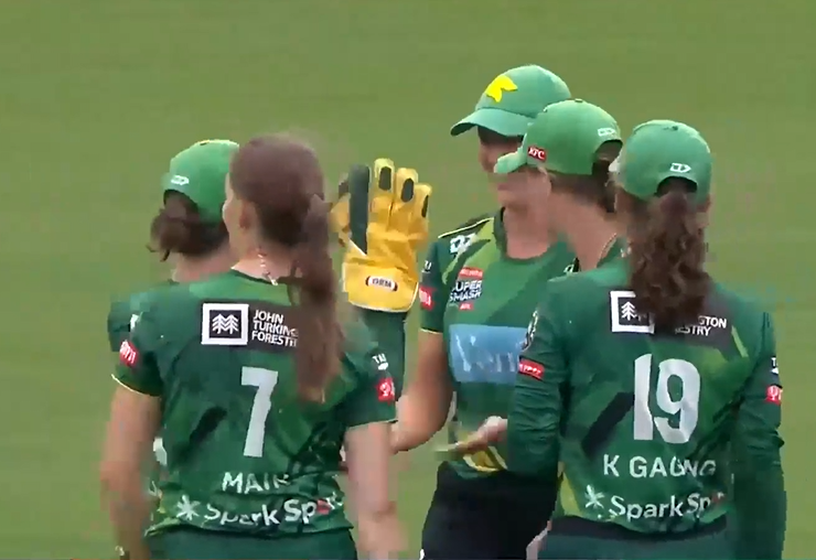 Central Hinds steal seven-wicket win against Brave in weather-curtailed match