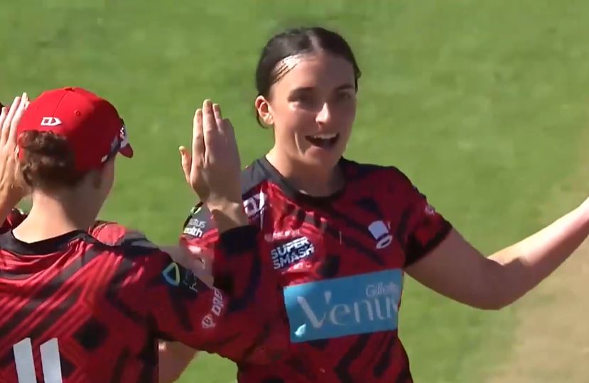 5-fer! Asmussen dismantles Otago's batting lineup