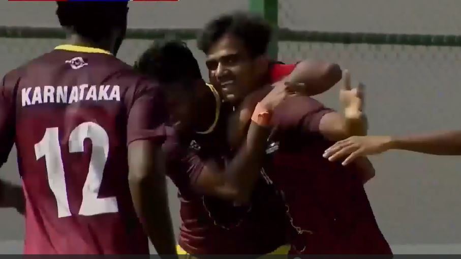 Karnataka flatten meek Goa 2-0