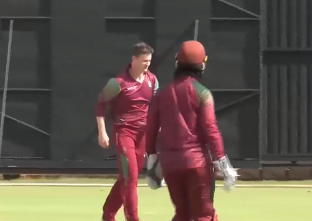 3-fer! Nick Gubbins dents Mid West Rhinos' batting