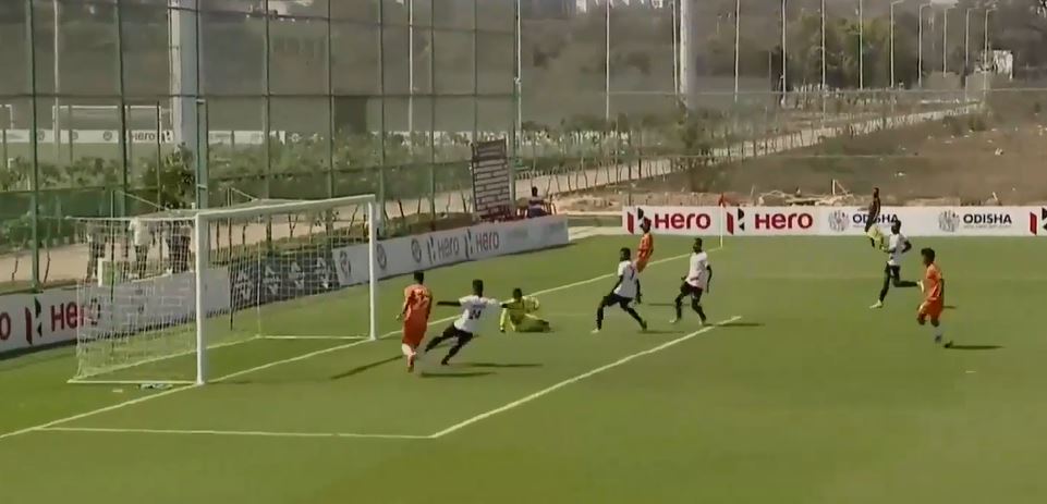 Late own goal gives Delhi 1-1 draw with Services