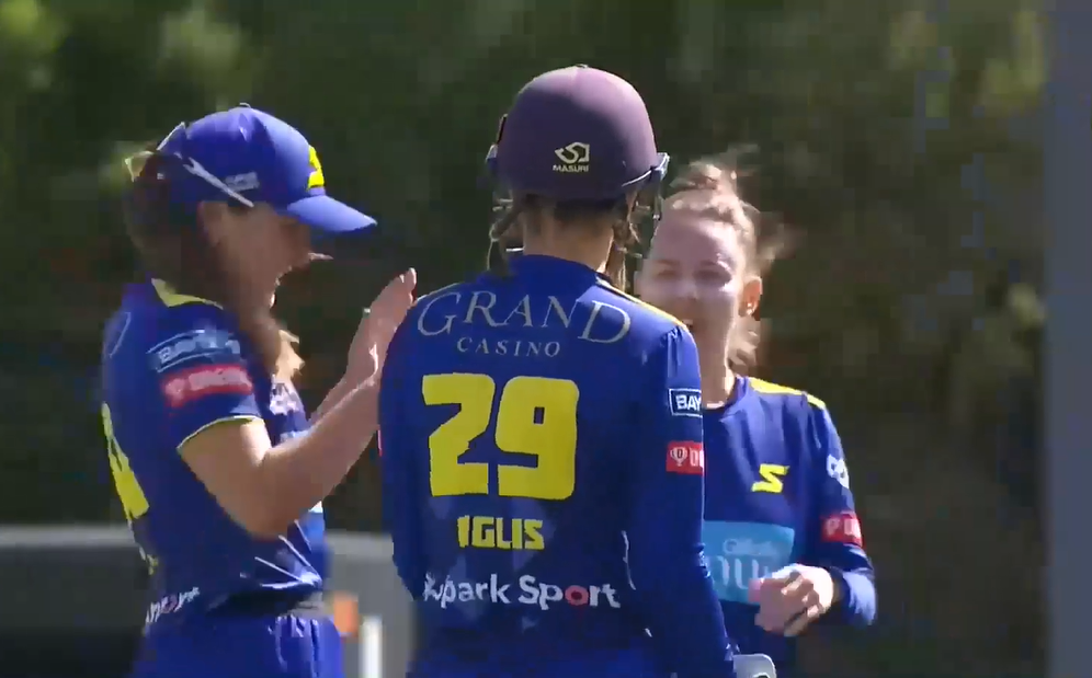 Otago Sparks steal a close four-wicket victory over Canterbury