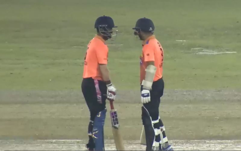 62 off 36! Kaushik Giri drives Bud Cricket Club