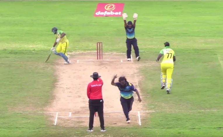 3 for 15! Amith Shivabhai Patel bundles out Right Guards