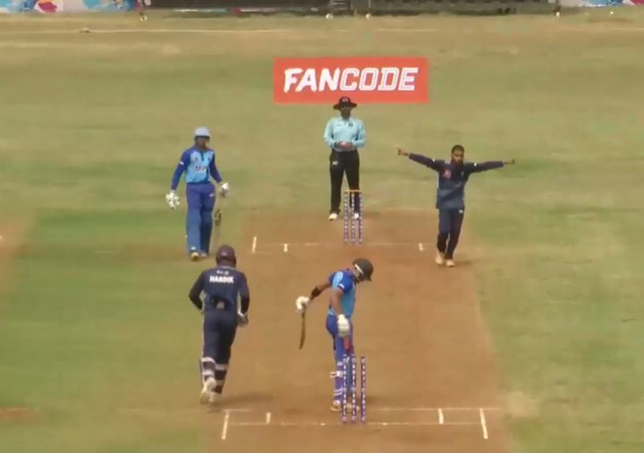 3 for 13! Aniket Khadpe jounces Koparkairne