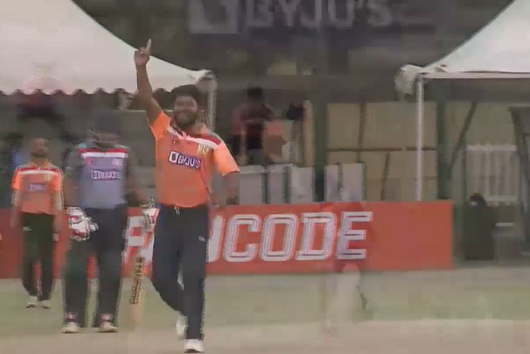 4 for 23! Sharp Nipan Deka slows down West Guwahati