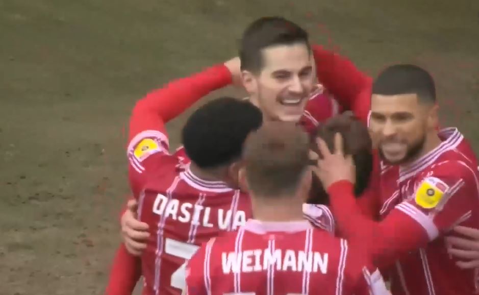 Dominant Bristol City stroll past Blackpool 2-0