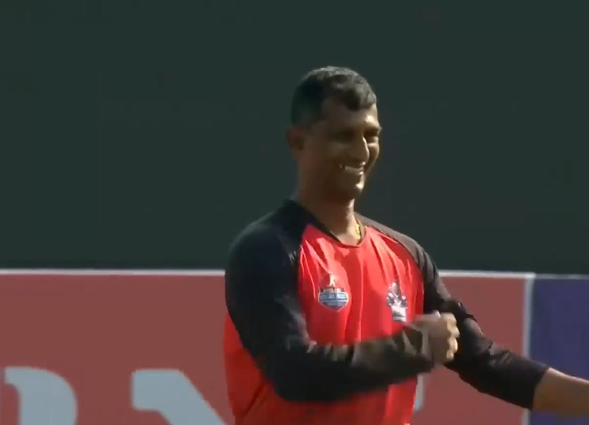 Dheeraj Govind shuts Nagpur down with 3/13