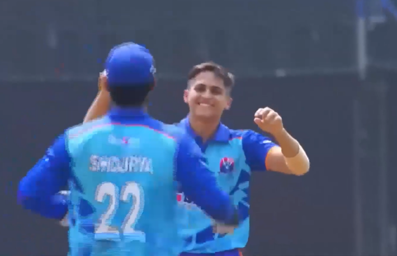 Gutsy Koparkairne reduce Sanpada to win by 10 runs