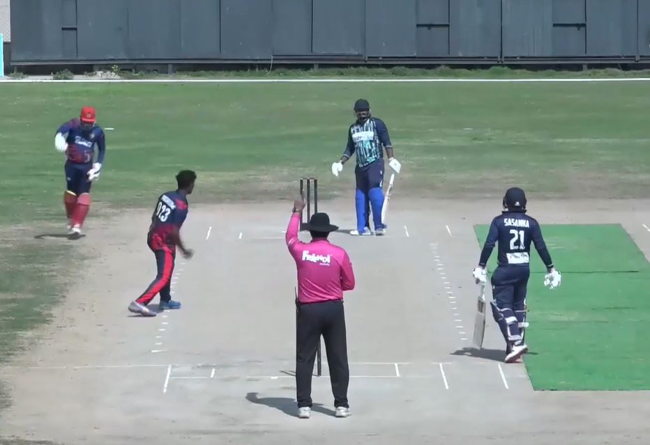 Sandaruwan Chinthaka haunts Desert Raiders with a 3-fer