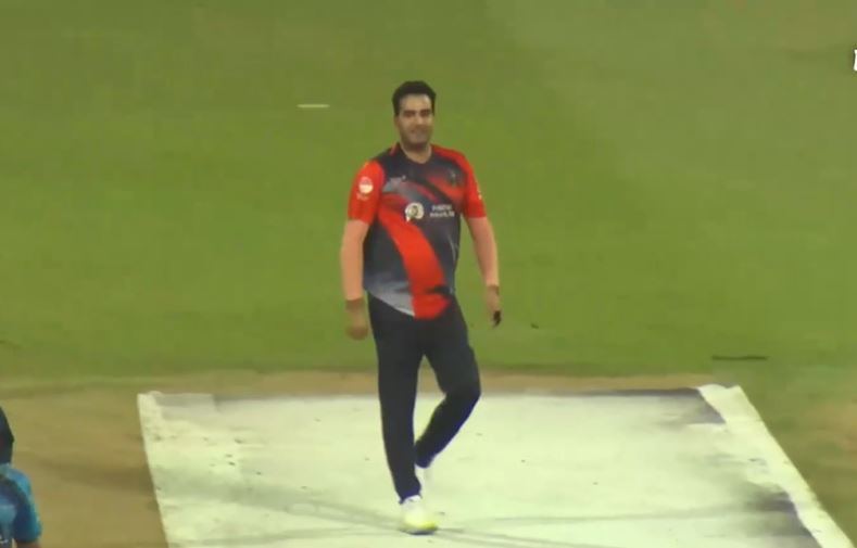 3 for 6! Saqib Amin Spell chastens Interglobe Marine