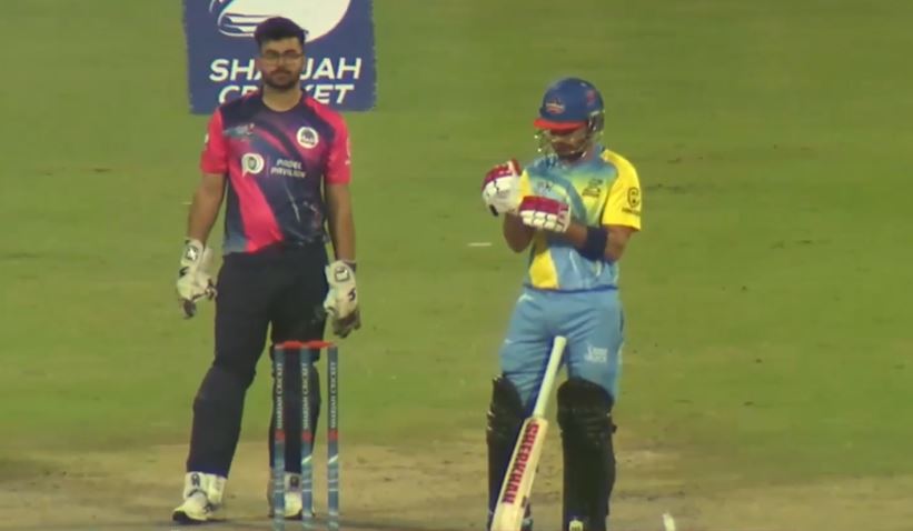 52* off 25! Sardar Bahzad strikes at 208