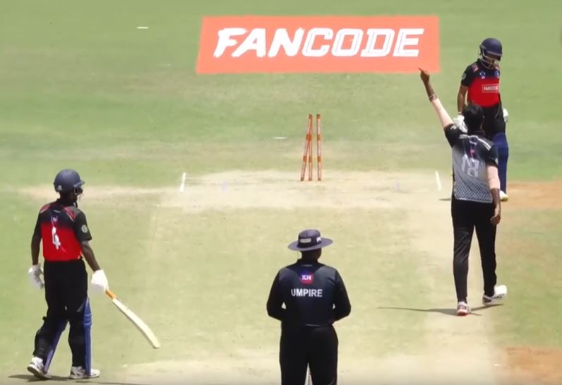 3 for 22! Chovvakkaran Shahid rips apart DCA Kozhikode