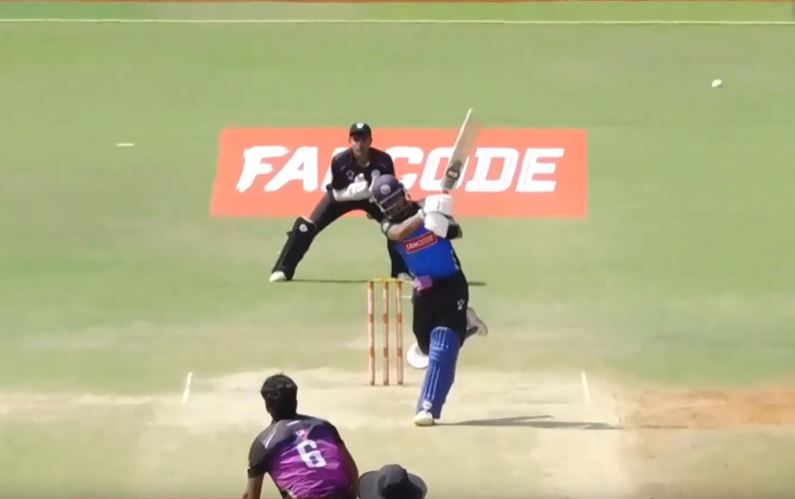 80 off 53! Vathsal Govind wreaks havoc against DCA Kannur