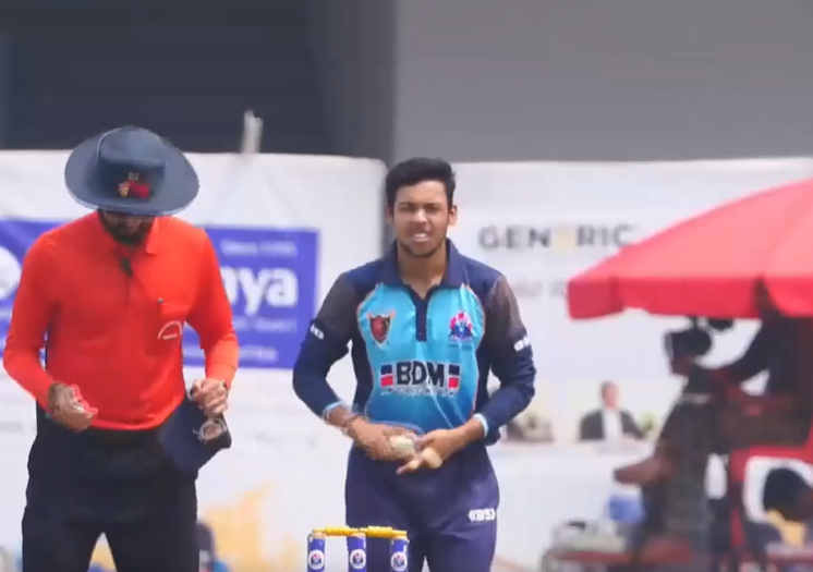 4/25! Abhishek Srivastava dismantles Kalyan's batting