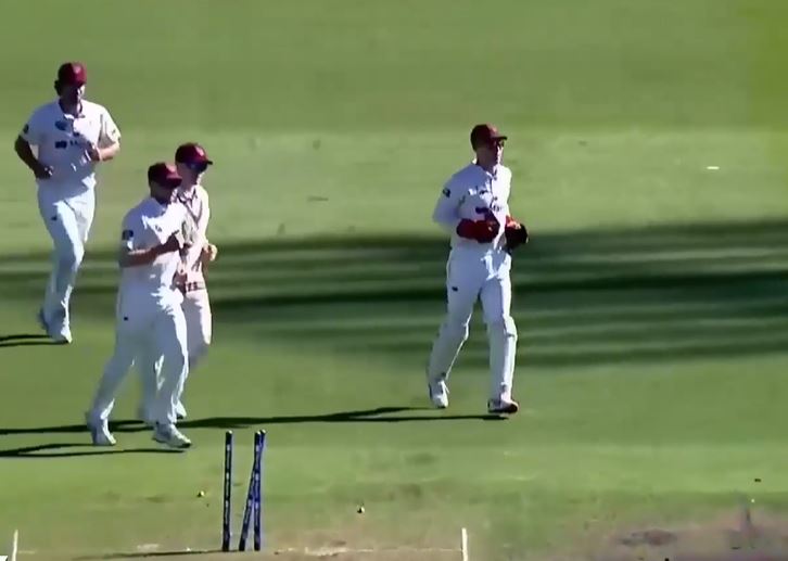 Day 2: Queensland trail by 299 runs