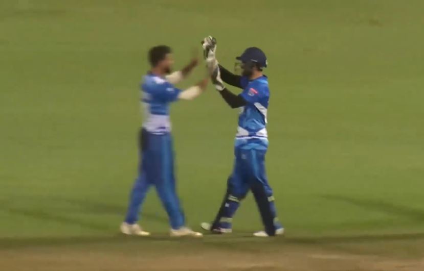 Muhammad Farooq's 3-fer dents Karwan CC