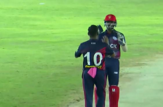 3 for 5! Khaliq restricts Ceylinco to 77