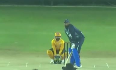 4 fours, 5 sixes! Kashif Sharif puts on a show with his 72