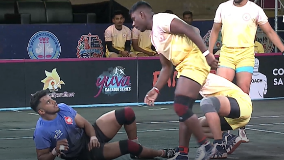 Prashant Jadhav storms past Sangli with 8 points