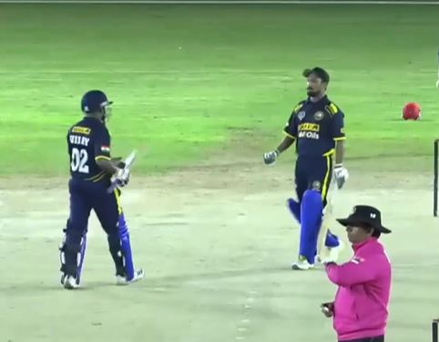 Abdul Aziz Karim's brisk 79 goes in vain