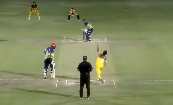 4-fer, 1 maiden! Muhammad Sameer puts on a show